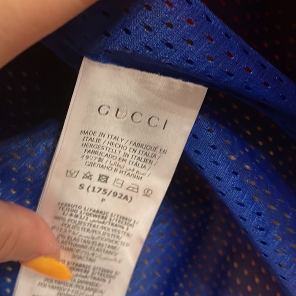 Beautiful Gucci Jacket - Picture 9 of 13